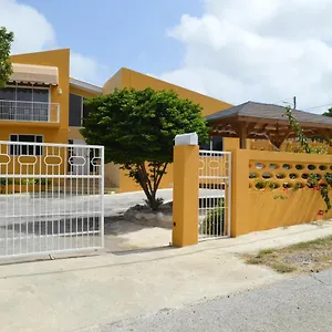 Eve's Habitación en casa particular Willemstad